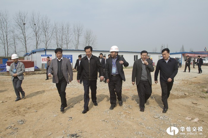 省委常委、市委書記黃楚平調(diào)研白洋港口新區(qū)1.jpg